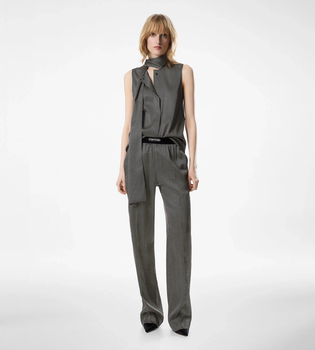 ÄRMELLOSE LAVALLIERE-SEIDENBLUSE ÄRMELLOSE LAVALLIERE-SEIDENBLUSE