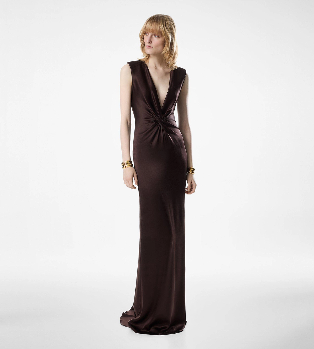 ÄRMELLOSES ABENDKLEID AUS SEIDE MIT TIEFEN V-AUSSCHNITT UND GEDREHTER FRONT ÄRMELLOSES ABENDKLEID AUS SEIDE MIT TIEFEN V-AUSSCHNITT UND GEDREHTER FRONT