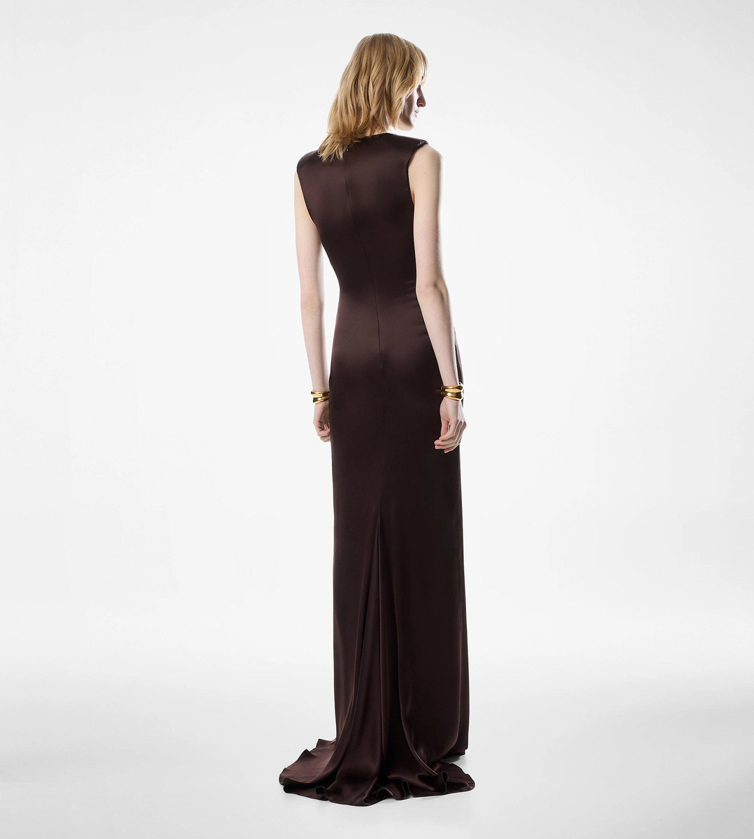 ÄRMELLOSES ABENDKLEID AUS SEIDE MIT TIEFEN V-AUSSCHNITT UND GEDREHTER FRONT ÄRMELLOSES ABENDKLEID AUS SEIDE MIT TIEFEN V-AUSSCHNITT UND GEDREHTER FRONT