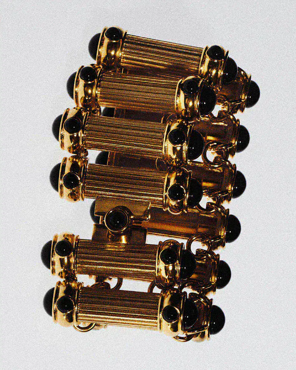 Armband aus Messing und Kristallcabochon Armband aus Messing und Kristallcabochon