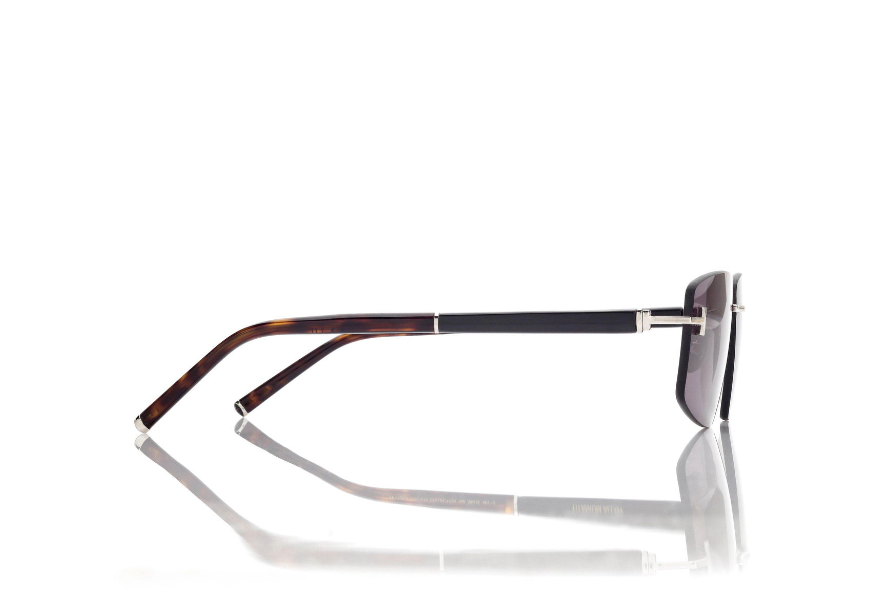 ECKIGE SONNENBRILLE AUS TITAN UND HORN ECKIGE SONNENBRILLE AUS TITAN UND HORN
