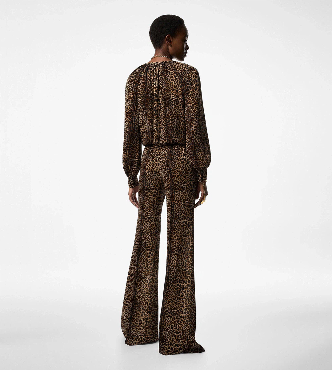LANGÄRMELIGER JUMPSUIT MIT RAFFINIERUNG LANGÄRMELIGER JUMPSUIT MIT RAFFINIERUNG