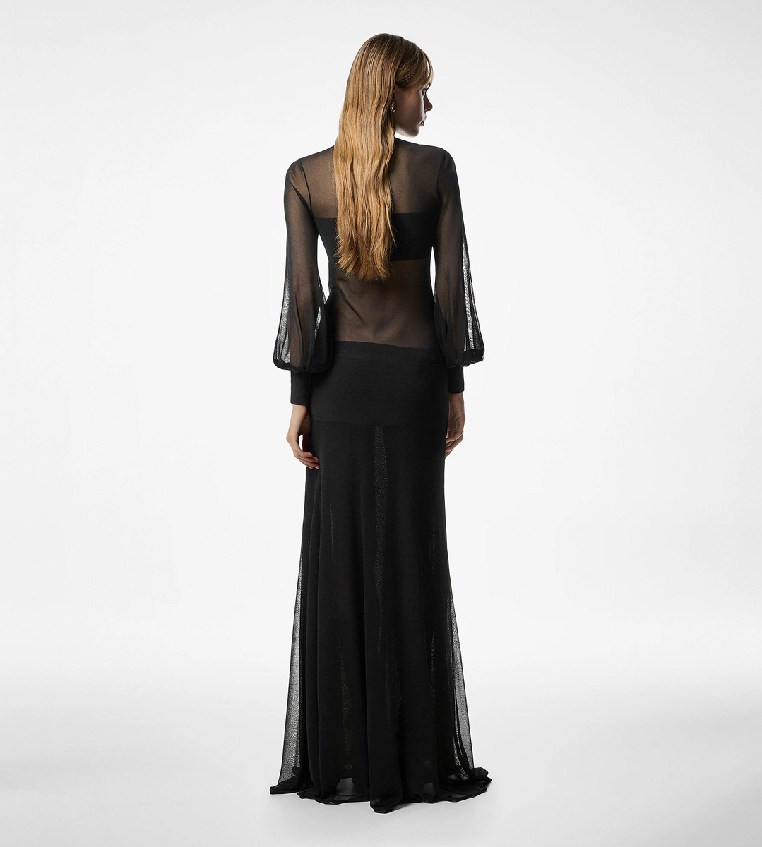 LANGES ROLLKRAGENKLEID LANGES ROLLKRAGENKLEID