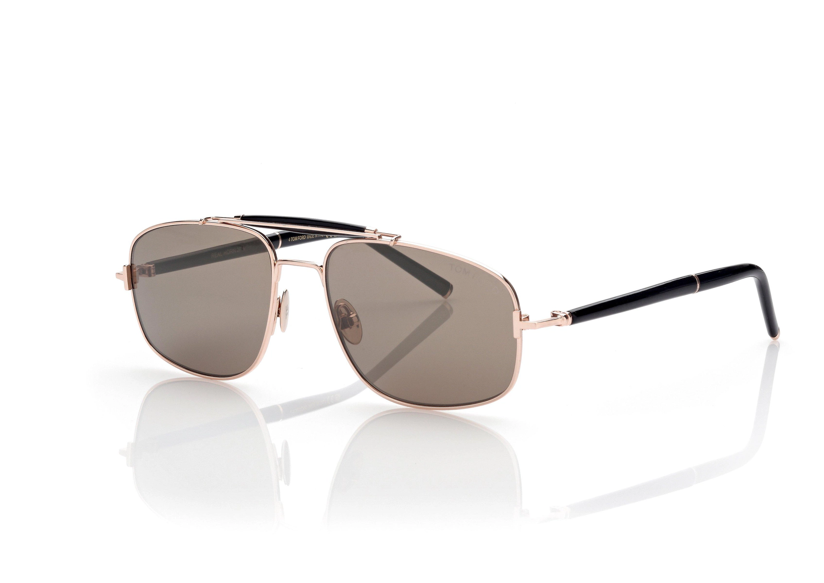 SONNENBRILLE „NAVIGATOR“ AUS TITAN UND HORN SONNENBRILLE „NAVIGATOR“ AUS TITAN UND HORN
