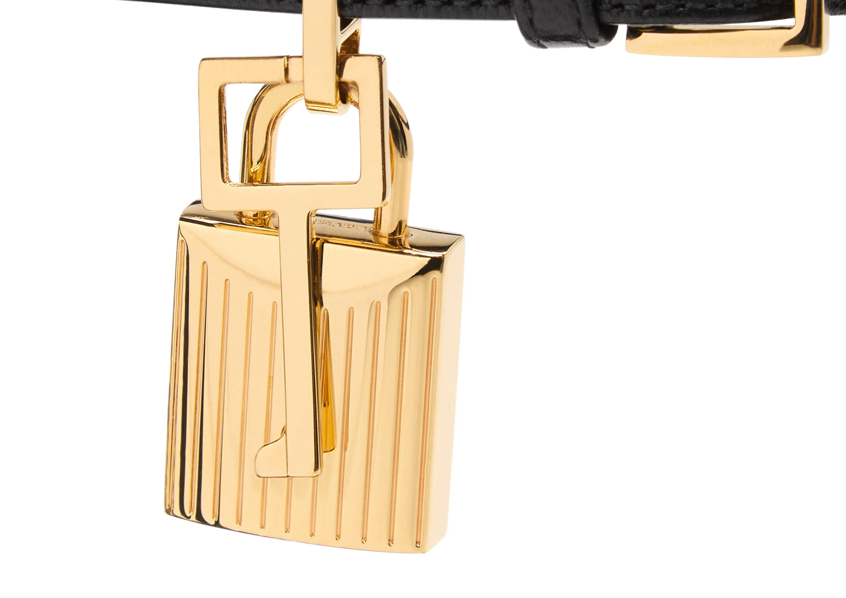 SPITZE SANDALE AUS GLÄNZENDEM LEDER MIT VORHÄNGESCHLOSS SPITZE SANDALE AUS GLÄNZENDEM LEDER MIT VORHÄNGESCHLOSS