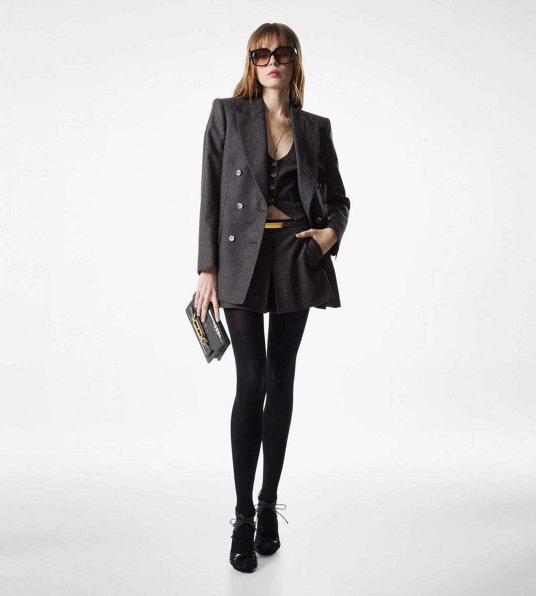 ZWEIREIHIGE JACKE „WALLIS“ AUS KASCHMIR-FLANELL ZWEIREIHIGE JACKE „WALLIS“ AUS KASCHMIR-FLANELL